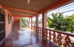 8FCG+4H8, Carretera Principal, Coxen Hole, Islas de la Bahía, Honduras, Coxen Hole, Bay Islands Department