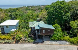 Tamarind Drive between WB & WE, Roatan, Islas de la Bahia