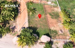 Ubicado en residencial Blue Heaven Beach, Trujillo, Honduras. Carretera hacia puerto castilla Carretera CA13, Trujillo, Colon, Trujillo, Colon