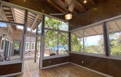 PRICE DROP! 100ft Beachfront, Utila, Islas de la Bahia