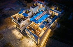 Omis, Splitsko-dalmatinska