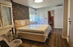 Trogir, Splitsko-dalmatinska