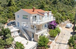 Vela Luka, Dubrovacko-neretvanska