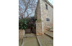 Brac, Splitsko-dalmatinska 21405