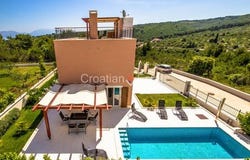 Splitska, Split-Dalmatia County