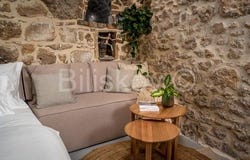 Bol, Splitsko-dalmatinska 21420