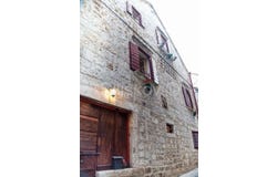 Stari grad, Splitsko-dalmatinska 21460