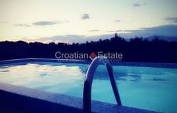 Postira, Splitsko-dalmatinska županija 21410