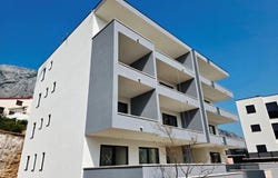 Makarska, Split-Dalmatia County 21300
