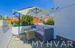 Hvar, Splitsko-dalmatinska 21450