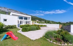 Omis, Splitsko-dalmatinska