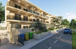 Kastel Luksic, Splitsko-dalmatinska 21217