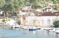 Brac, Splitsko-dalmatinska 21403