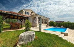 Kaštelir-Labinci, Istarska