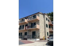 Omiš, Split-Dalmatia County 21310