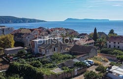 Vis, Splitsko-dalmatinska 21485