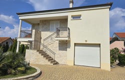 Vrsi, Zadar County 23235