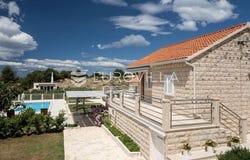 Brac, Splitsko-dalmatinska