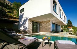 Omiš, Splitsko-dalmatinska 21317