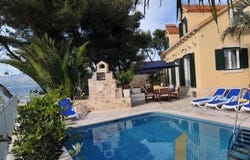 Supetar, Split-Dalmatia County 21400