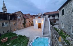 Jelsa, Split-Dalmatia County 21465