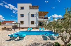 Starigrad, Zadar