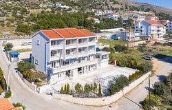Trogir, Splitsko-dalmatinska 21218