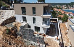 Stari Grad, Splitsko-dalmatinska