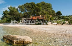 Supetar, Supetar, Split-Dalmatia County