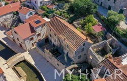 Stari grad, Splitsko-dalmatinska 21463
