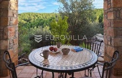 Stari Grad, Splitsko-dalmatinska