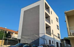 Makarska, Split-Dalmatia County 21300
