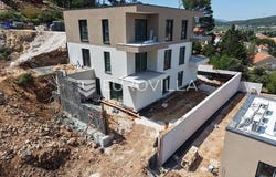 Stari Grad, Splitsko-dalmatinska