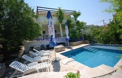 Sutivan, Splitsko - dalmatinska 21403