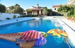 Debeljak, Zadar County 23206