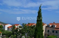 Bol, Splitsko-dalmatinska
