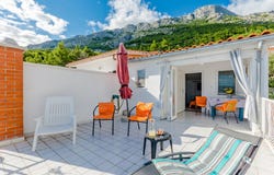 Marušići, Split-Dalmatia County 21310