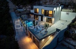 Vela luka, Dubrovacko-neretvanska 20270