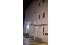 Kastel Luksic, Splitsko-dalmatinska 21217