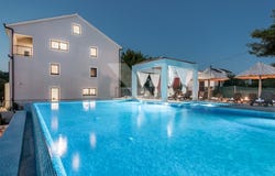 Milna, Split-Dalmatia County 21405