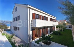 Pučišća, Splitsko-dalmatinska 21412