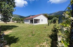 Kastel Luksic, Splitsko-dalmatinska 21217