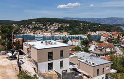 Stari Grad, Splitsko-dalmatinska