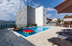 Čiovo, Split-Dalmatia County 21220