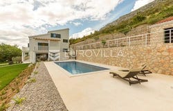 Omis, Splitsko-dalmatinska