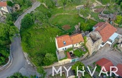 Stari grad, Splitsko-dalmatinska 21460