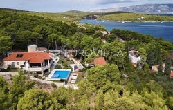 Stari Grad, Splitsko-dalmatinska