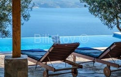 Omiš, Splitsko-dalmatinska 21252