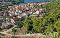 Stari grad, Splitsko-dalmatinska 21460