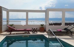 Omis, Splitsko-dalmatinska